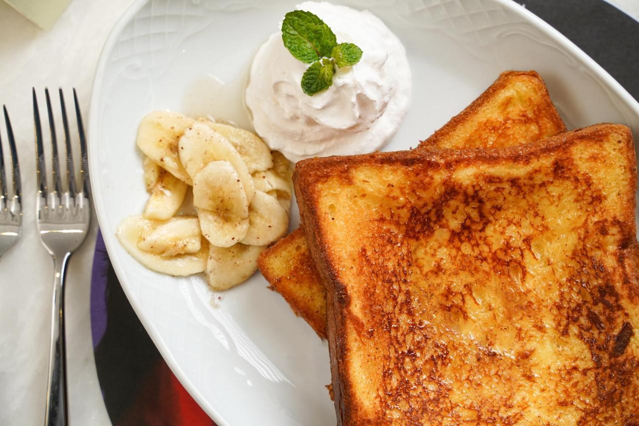 Ambiance Boutique Art Hotel 拉合尔 外观 照片 French toast with bananas