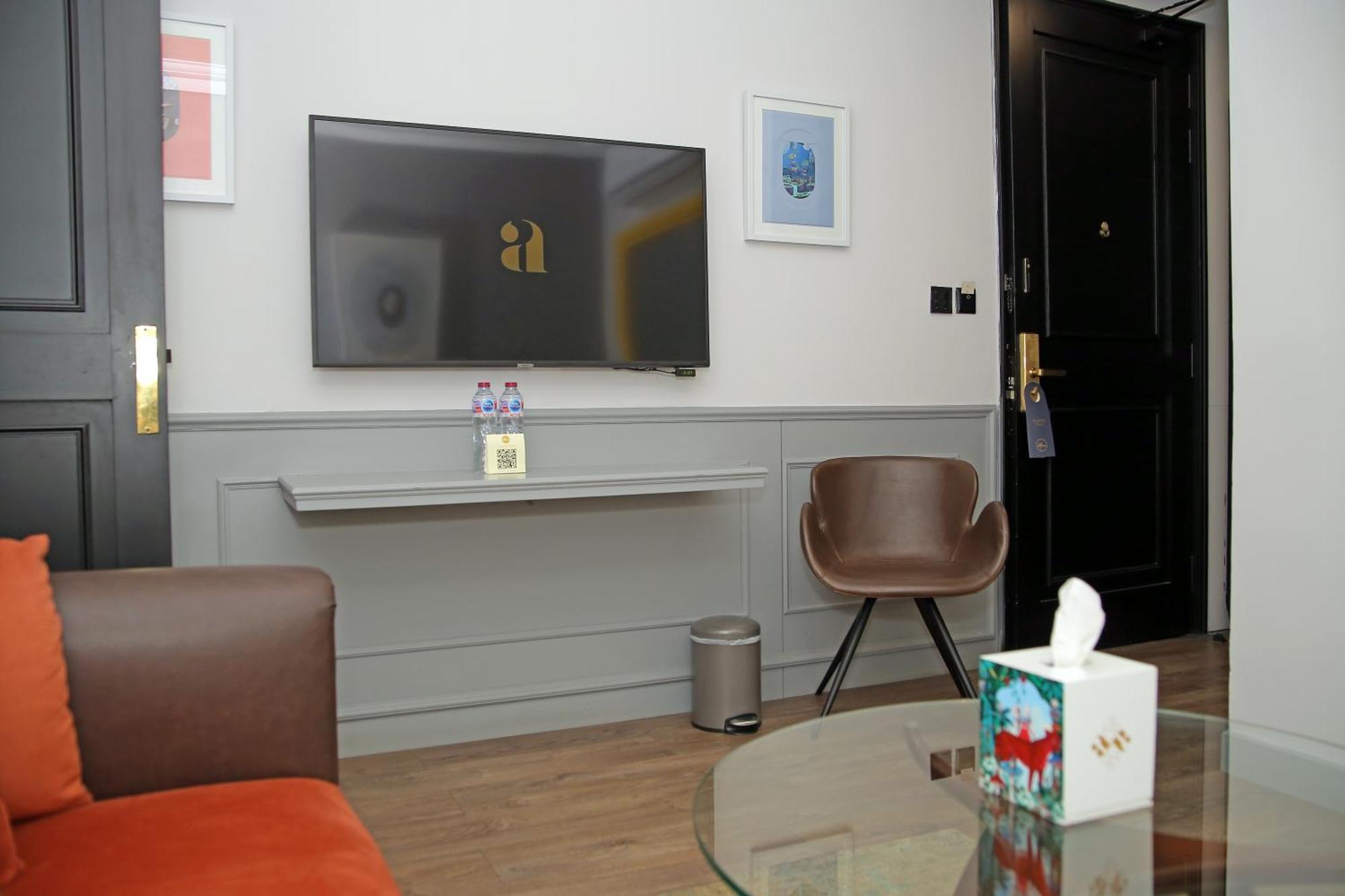 Ambiance Boutique Art Hotel 拉合尔 客房 照片 A room at the hotel