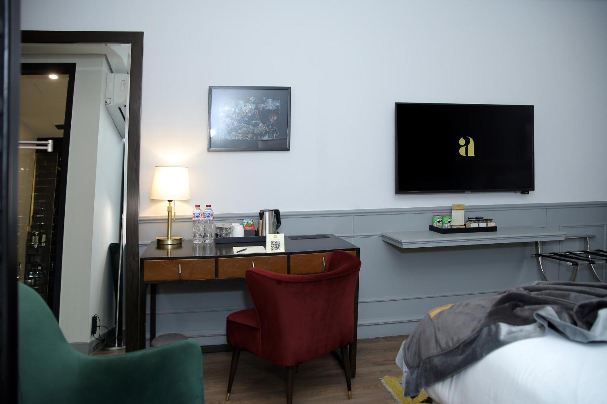 Ambiance Boutique Art Hotel 拉合尔 客房 照片 A room at the hotel